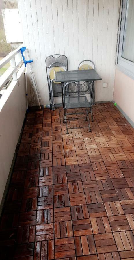 Sehr Schoene Drei Zimmer Deluex Wohnung In Sindelfingen Dış mekan fotoğraf