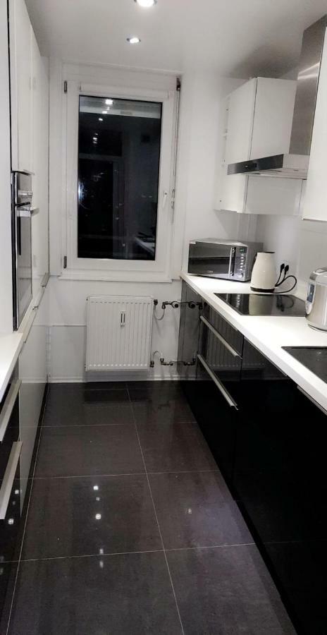 Sehr Schoene Drei Zimmer Deluex Wohnung In Sindelfingen Dış mekan fotoğraf