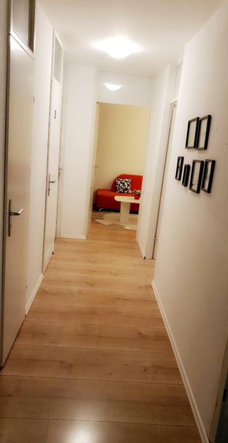 Sehr Schoene Drei Zimmer Deluex Wohnung In Sindelfingen Dış mekan fotoğraf