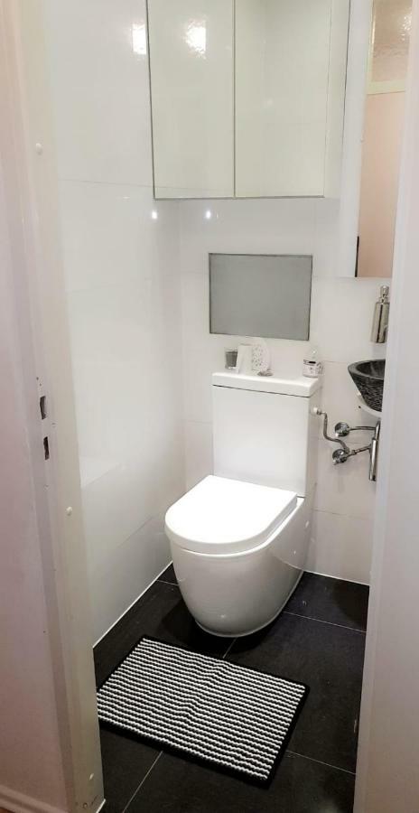 Sehr Schoene Drei Zimmer Deluex Wohnung In Sindelfingen Dış mekan fotoğraf