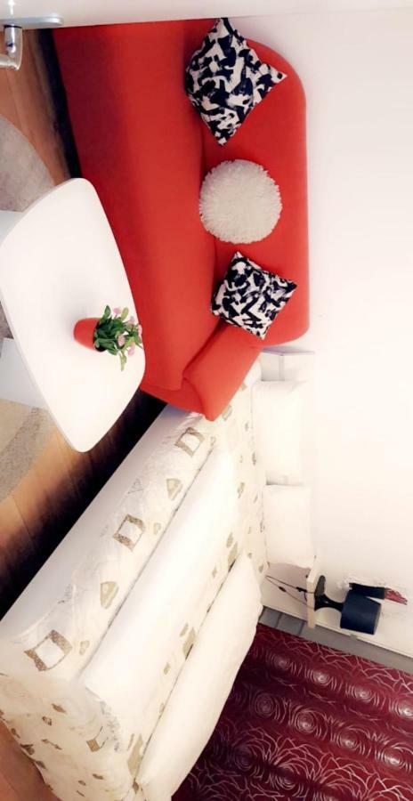 Sehr Schoene Drei Zimmer Deluex Wohnung In Sindelfingen Dış mekan fotoğraf